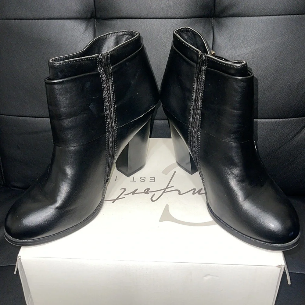 C Comfort EST 1946 Womens Size 10 Black Leather Boots - Picture 2 of 12